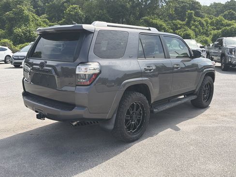 Used 2018 Toyota 4Runner SR5 Premium AWD/4WD image 6