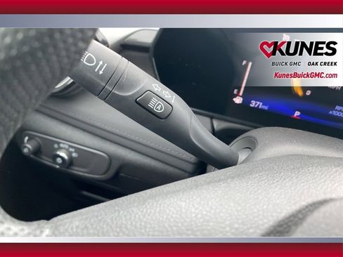 Used 2025 Chevrolet TrailBlazer LT image 16