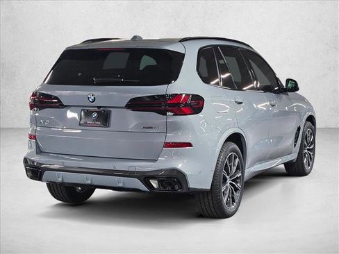 New 2026 BMW X5 sDrive40i image 5