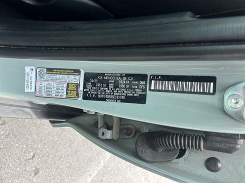 Used 2025 Kia K4 FWD image 16
