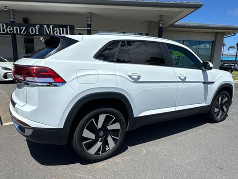 Used 2024 Volkswagen Atlas Cross Sport SE FWD image 5