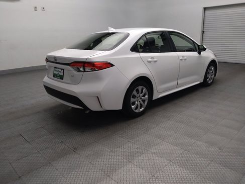 Used 2022 Toyota Corolla LE FWD image 9
