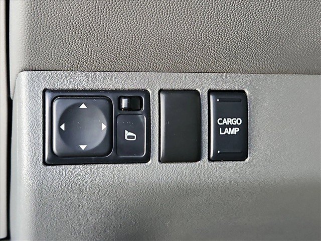 Used 2016 Nissan Frontier SV w/ SV Value Truck Package RWD image 25