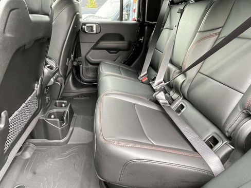 New 2025 Jeep Gladiator Rubicon image 27