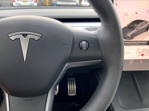 Used 2023 Tesla Model 3 Performance image 23