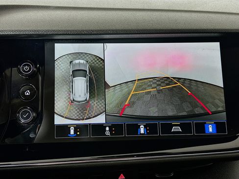 Used 2023 Buick Envision Avenir AWD/4WD image 14