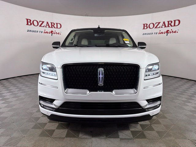 Used 2021 Lincoln Navigator Black Label w/ Special Edition Package AWD/4WD image 2