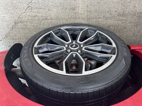 Used 2013 Ford Mustang GT Premium w/ Electronics Pkg RWD image 17