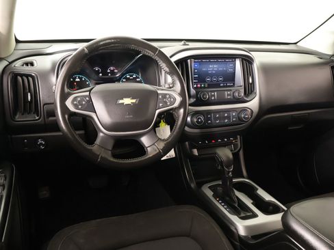 Used 2022 Chevrolet Colorado LT w/ Safety Package RWD image 2
