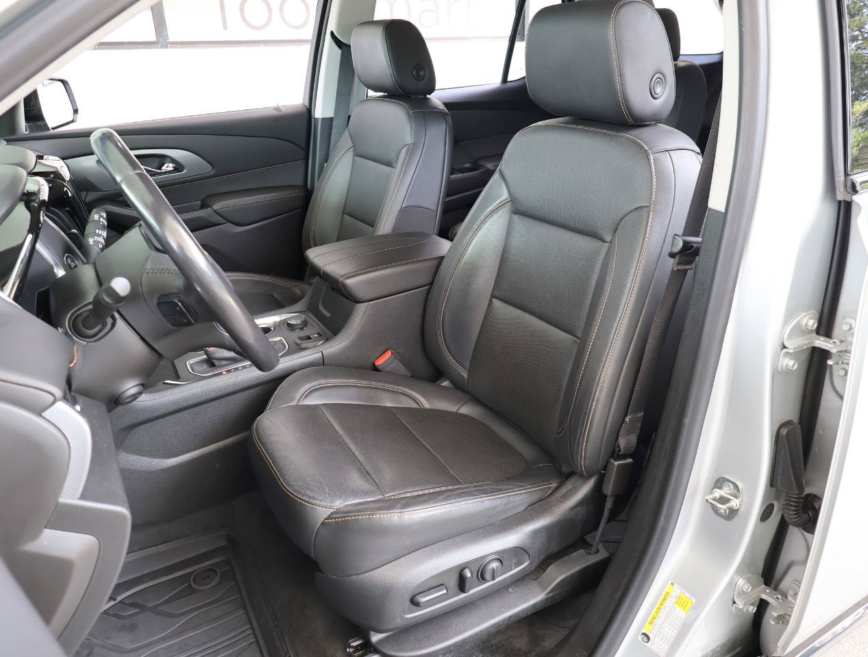 Used 2020 Chevrolet Traverse Premier w/ Redline Edition FWD image 14