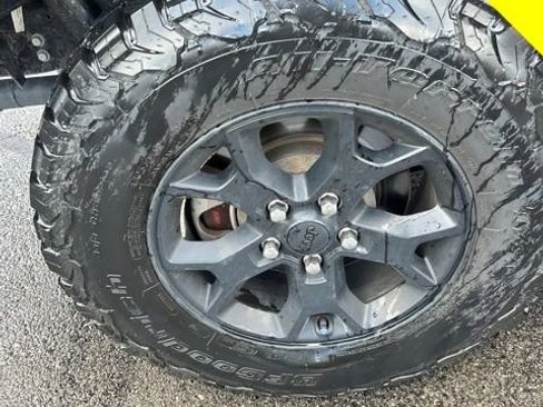 Used 2022 Jeep Wrangler Unlimited Sport AWD/4WD image 5
