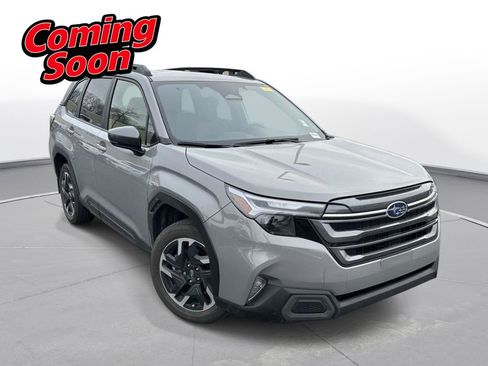 Used 2025 Subaru Forester Limited image 4