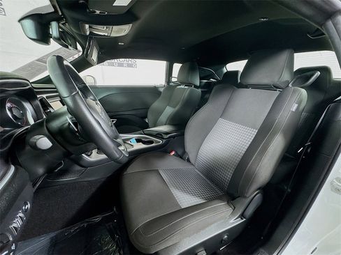 Used 2022 Dodge Challenger R/T image 19