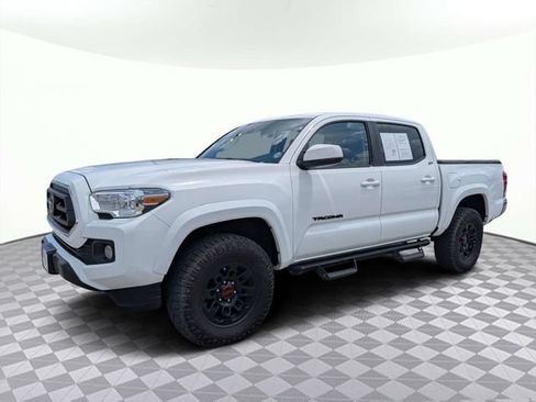 Used 2023 Toyota Tacoma SR5 RWD image 8