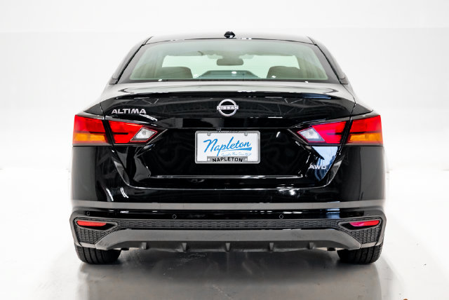 Used 2025 Nissan Altima 2.5 SV AWD/4WD image 31