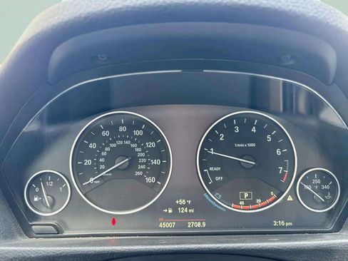 Used 2018 BMW 320i xDrive Sedan w/ Convenience Package image 23