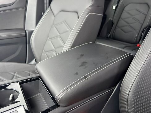 New 2026 Volkswagen Atlas Cross Sport SE FWD image 25