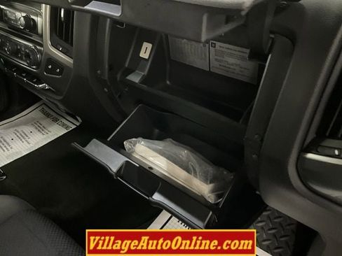 Used 2016 Chevrolet Silverado 1500 LT w/ All Star Edition image 38