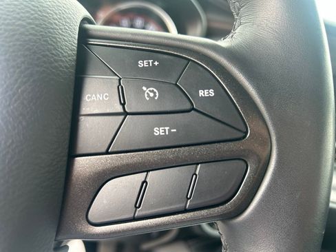 Used 2023 Dodge Challenger SXT RWD image 18