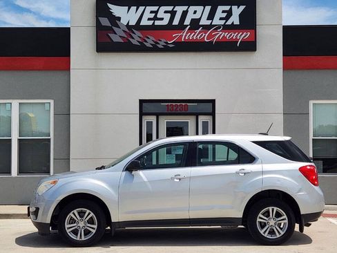 Used 2015 Chevrolet Equinox LS FWD image 25