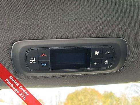 New 2026 Chrysler Pacifica Select image 12