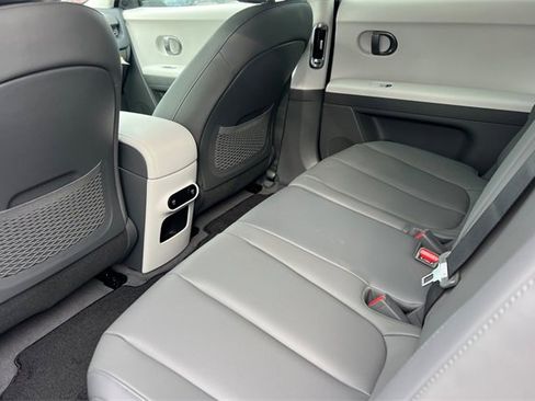 New 2026 Hyundai Ioniq 5 SEL image 12