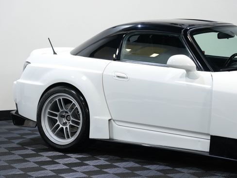 Used 2006 Honda S2000 image 13