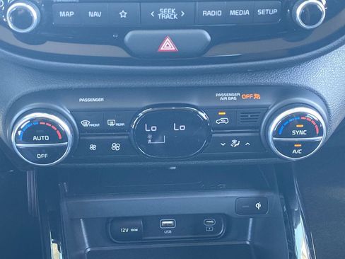 Certified 2024 Kia Soul GT-Line FWD image 27