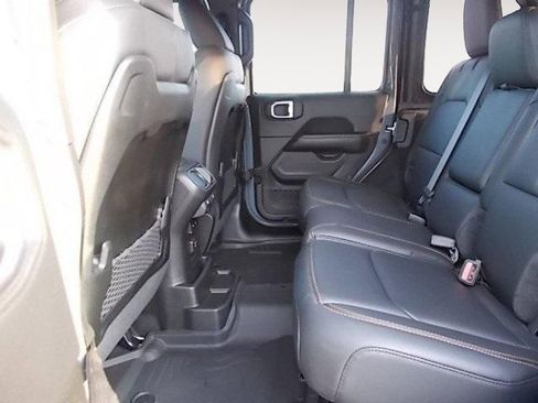 Used 2024 Jeep Wrangler Sahara w/ Technology Group image 11