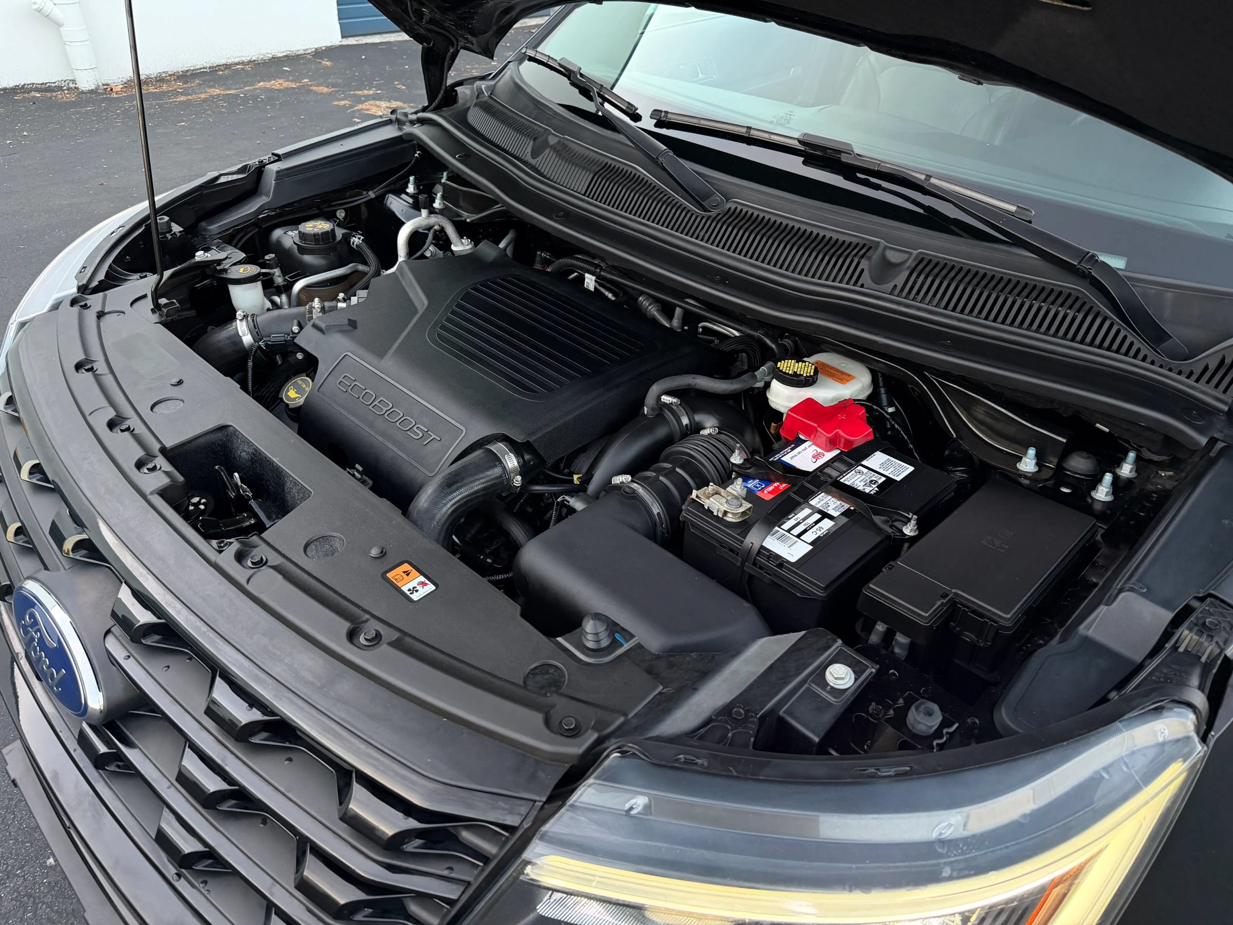 Used 2017 Ford Explorer Sport AWD/4WD image 29