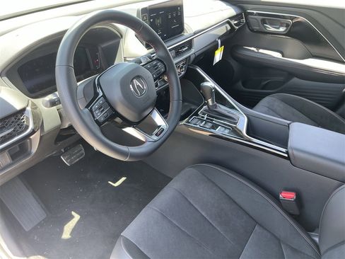 New 2025 Acura ADX A-Spec image 22