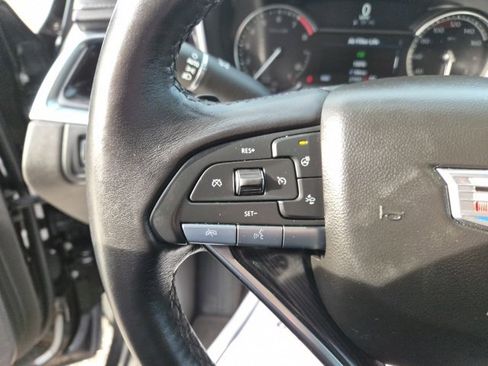 Used 2022 Cadillac XT6 Premium Luxury image 17