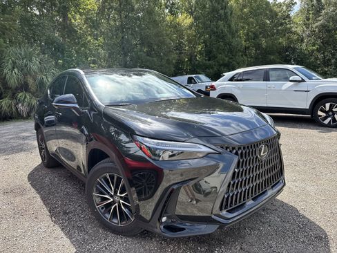 Used 2025 Lexus NX 350 AWD w/ Cold Area Package image 4