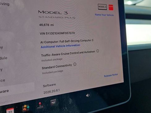 Used 2021 Tesla Model 3 Standard Range Plus RWD image 3