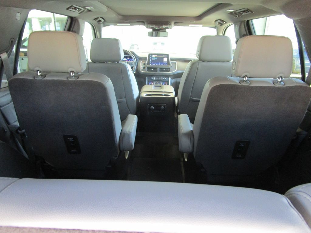 Used 2023 Chevrolet Tahoe LT w/ Luxury Package RWD image 20