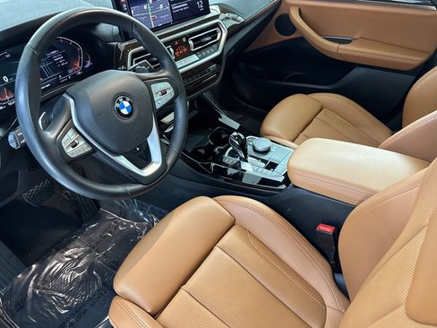 Used 2023 BMW X3 xDrive30i w/ Premium Package AWD/4WD image 4