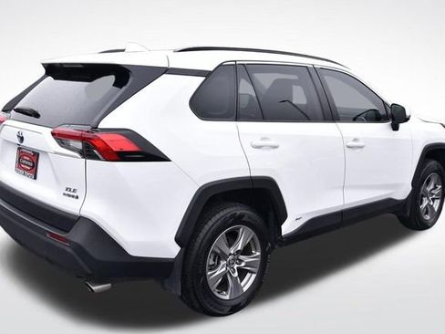 Certified 2024 Toyota RAV4 XLE w/ Convenience Package image 4