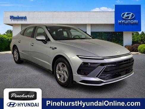 New 2026 Hyundai Sonata SE FWD image 1