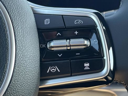 New 2025 Kia Sorento EX image 28