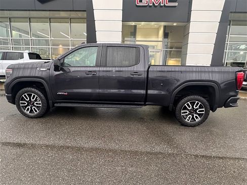 Used 2022 GMC Sierra 1500 AT4 w/ AT4 Premium Package image 2