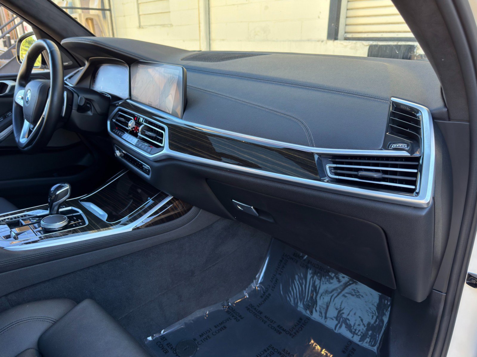 Used 2021 BMW X7 xDrive40i w/ Premium Package AWD/4WD image 15