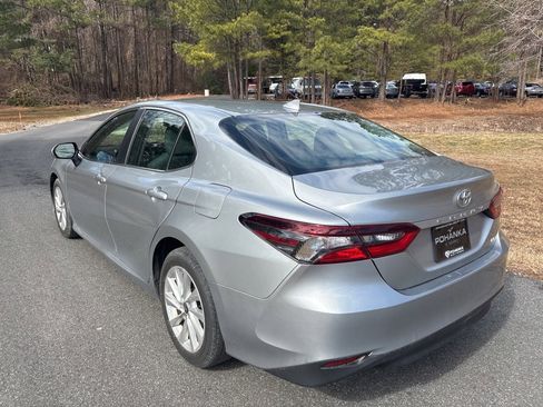Used 2024 Toyota Camry LE w/ Convenience Package image 16
