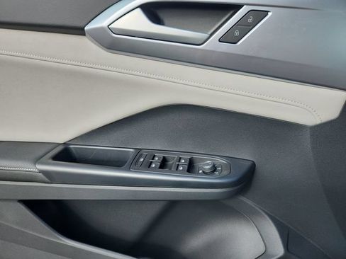 New 2026 Volkswagen Taos SE AWD/4WD image 6