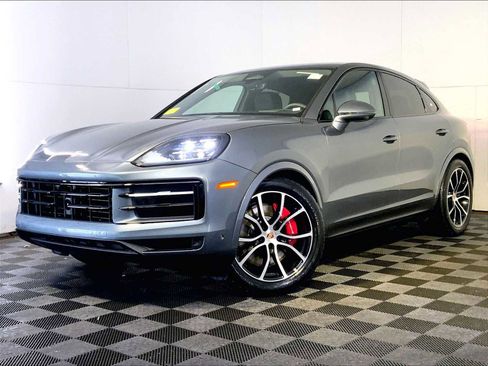 New 2026 Porsche Cayenne S image 1