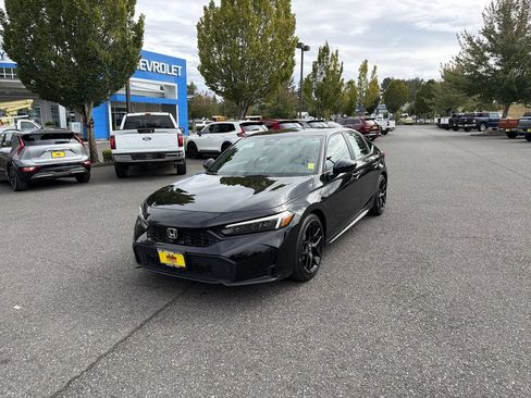 Used 2025 Honda Civic Sport image 5