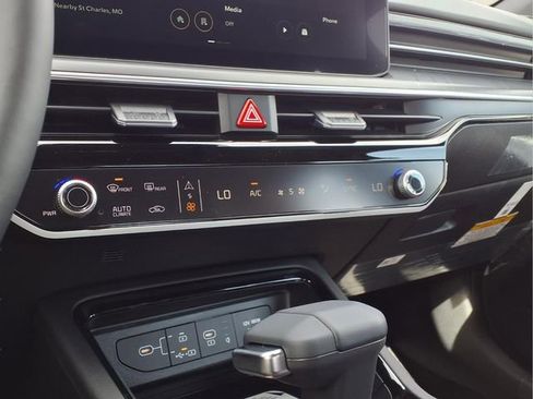 New 2026 Kia K5 GT-Line image 5