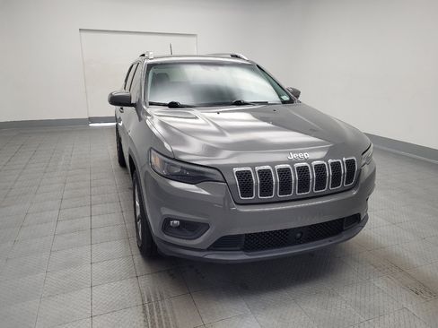 Used 2021 Jeep Cherokee Latitude Plus w/ Mopar Interior Package AWD/4WD image 14