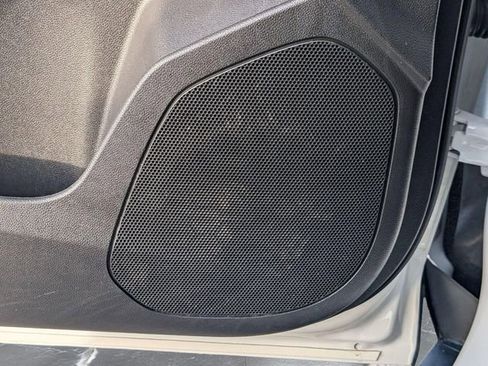 Used 2025 Chevrolet Trax LT image 16