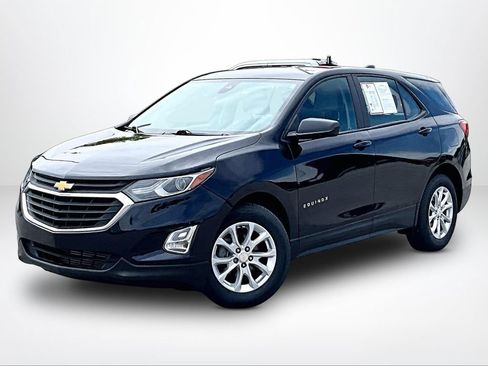 Used 2020 Chevrolet Equinox LS FWD image 2