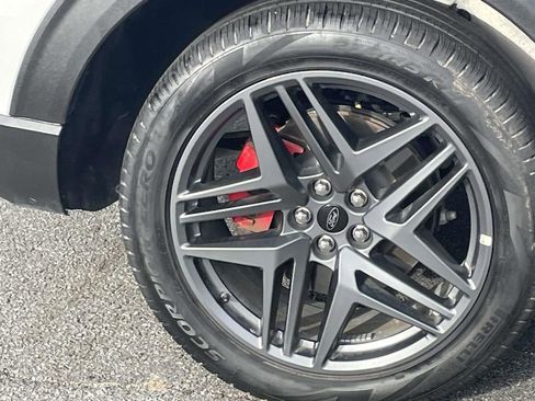 Used 2025 Ford Explorer ST-Line w/ ST-Line Street Pack AWD/4WD image 13